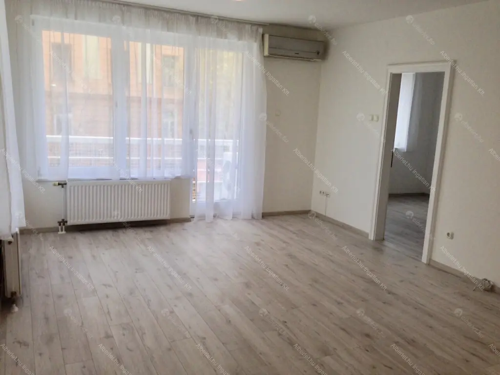 Kiadó albérlet 680000 Ft/hó áron: Budapest, II. kerület  Bécsi út. Mérete: 97 nm, 4 szobás | Alberlet.hu - 6677308