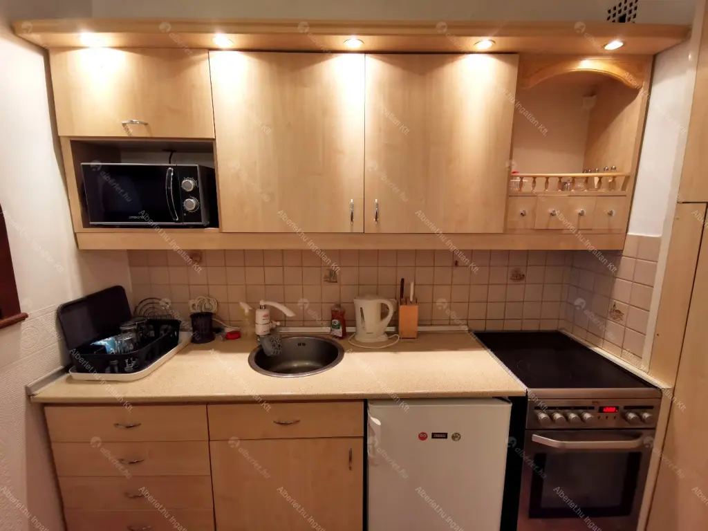 Kiadó albérlet 308000 Ft/hó áron: Budapest, II. kerület  Bem rakpart. Mérete: 49 nm, 2 szobás | Alberlet.hu - 6650576