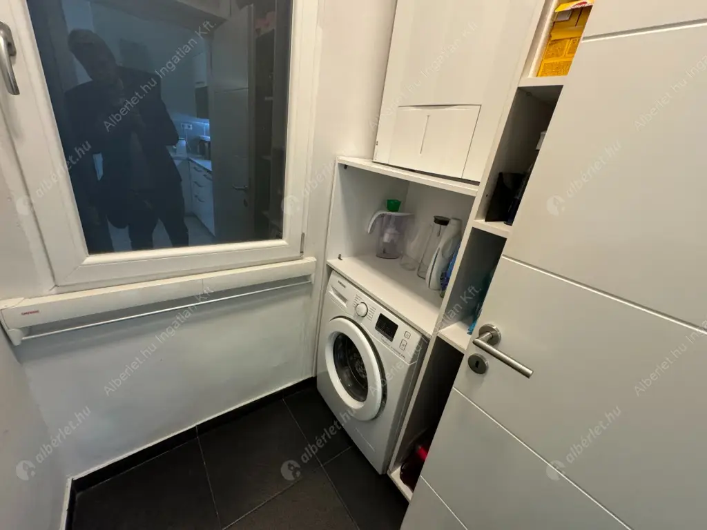 Kiadó albérlet 890000 Ft/hó áron: Budapest, II. kerület  Bem rakpart. Mérete: 92 nm, 3 szobás | Alberlet.hu - 6518248