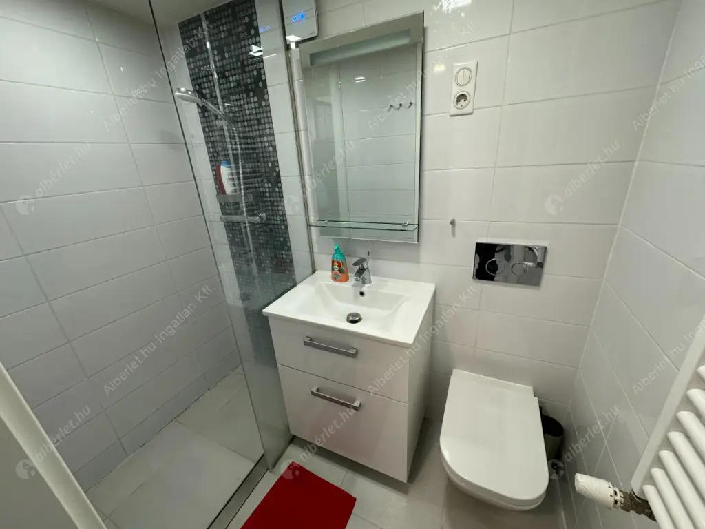 Kiadó albérlet 890000 Ft/hó áron: Budapest, II. kerület  Bem rakpart. Mérete: 92 nm, 3 szobás | Alberlet.hu - 6518251