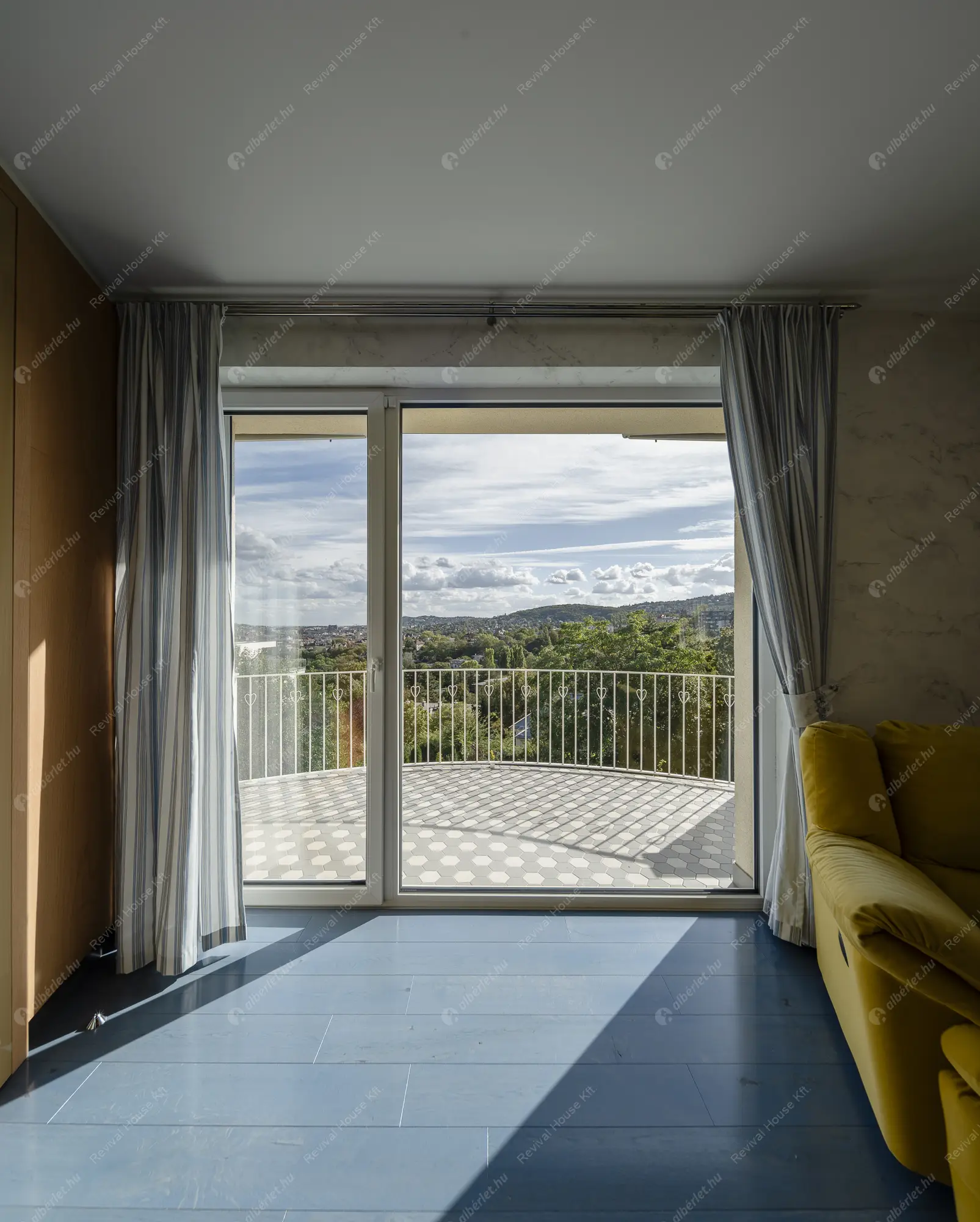 Kiadó albérlet 695000 Ft/hó áron: Budapest, II. kerület  Bimbó út. Mérete: 108 nm, 3 szobás | Alberlet.hu - 6546033