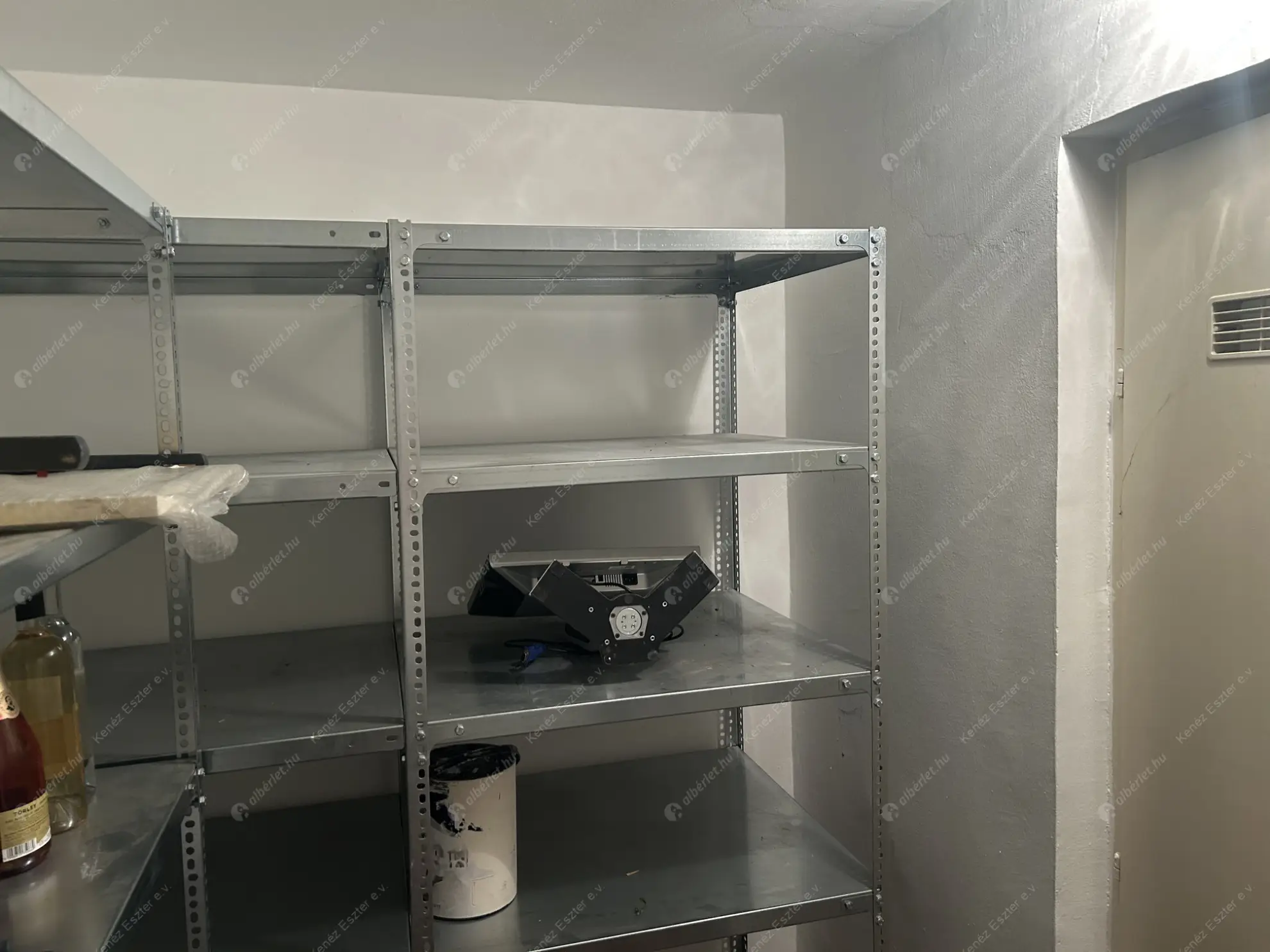 Kiadó albérlet 695000 Ft/hó áron: Budapest, II. kerület  Bimbó út. Mérete: 108 nm, 3 szobás | Alberlet.hu - 6554603