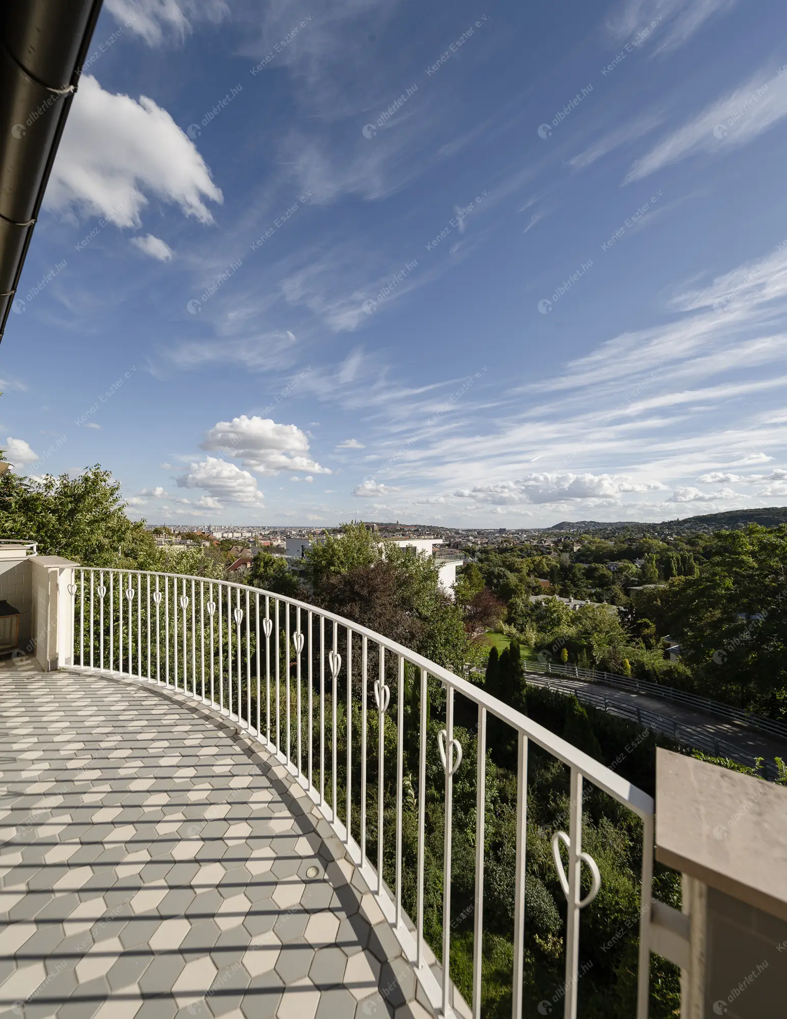 Kiadó albérlet 695000 Ft/hó áron: Budapest, II. kerület  Bimbó út. Mérete: 108 nm, 3 szobás | Alberlet.hu - 6554615