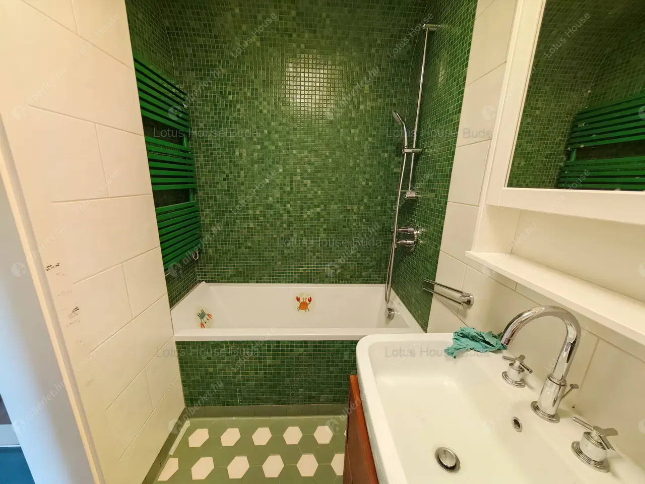 Kiadó albérlet 785000 Ft/hó áron: Budapest, II. kerület  Bimbó út. Mérete: 108 nm, 4 szobás | Alberlet.hu - 6544505