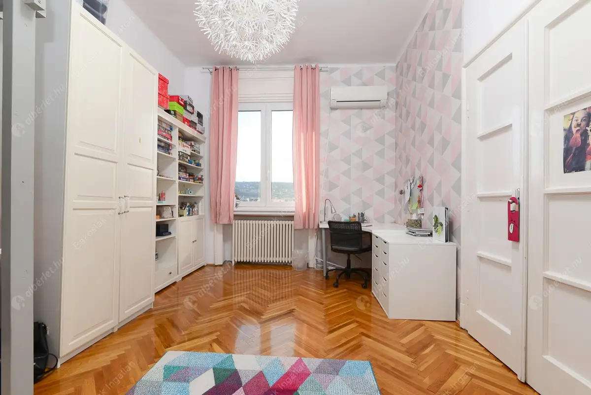 Kiadó albérlet 850000 Ft/hó áron: Budapest, II. kerület  Bimbó út. Mérete: 130 nm, 4 szobás | Alberlet.hu - 5836788