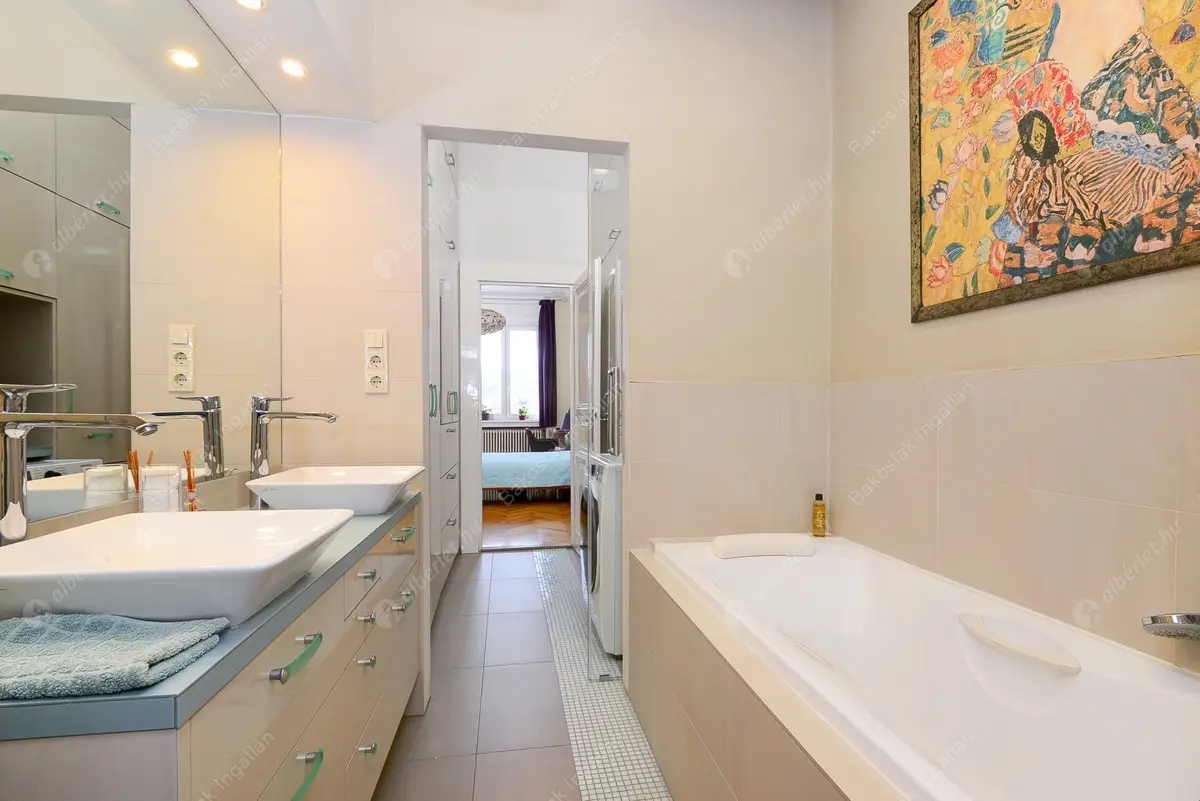 Kiadó albérlet 850000 Ft/hó áron: Budapest, II. kerület  Bimbó út. Mérete: 130 nm, 4 szobás | Alberlet.hu - 5836794