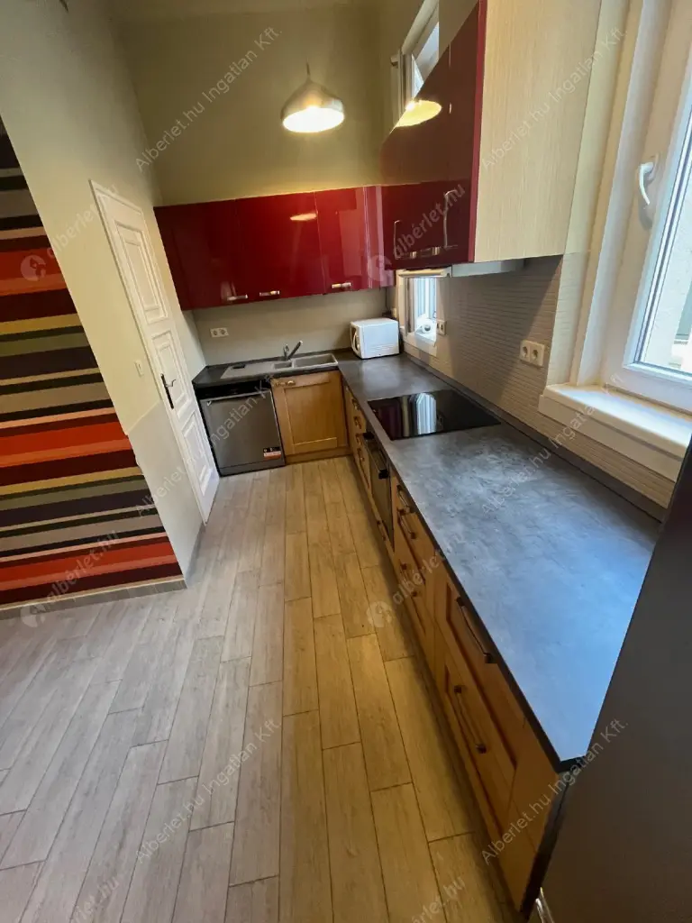 Kiadó albérlet 800000 Ft/hó áron: Budapest, II. kerület  Bimbó út. Mérete: 130 nm, 4 szobás | Alberlet.hu - 6549783
