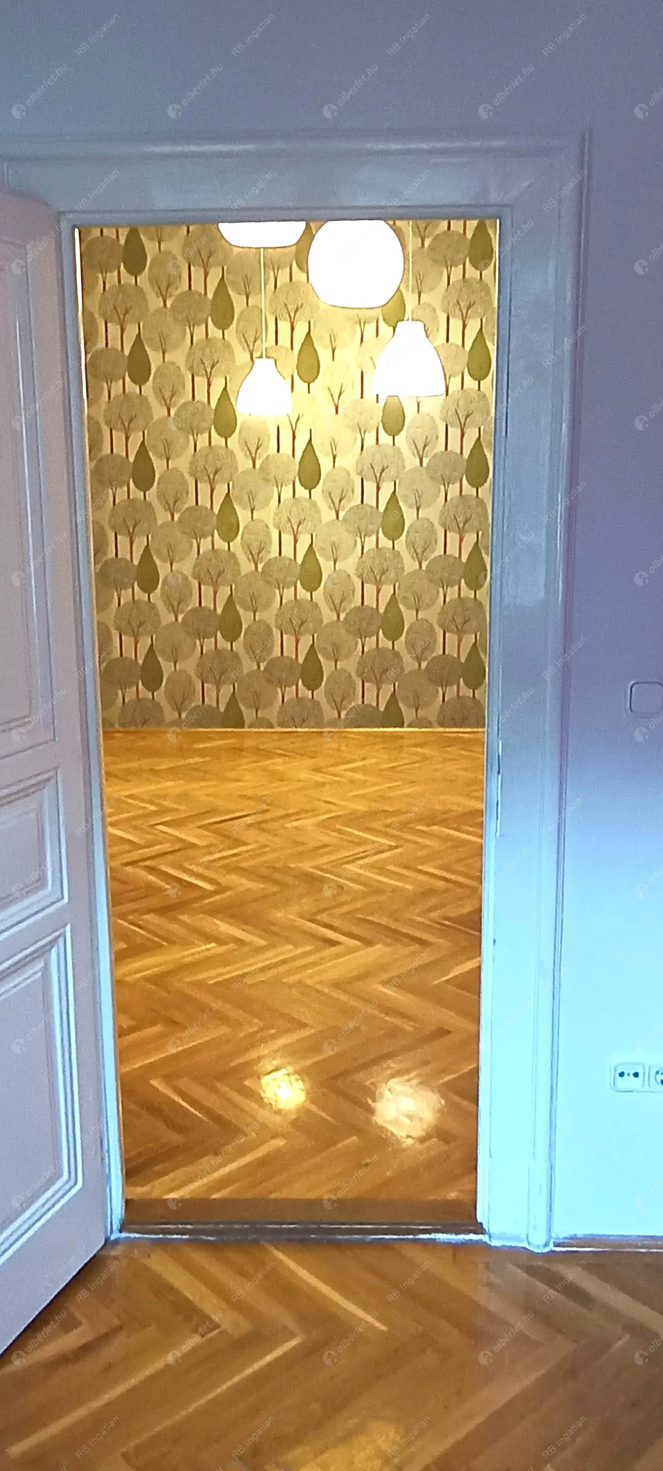 Kiadó albérlet 900000 Ft/hó áron: Budapest, II. kerület  Bimbó út. Mérete: 130 nm, 4 szobás | Alberlet.hu - 6577159