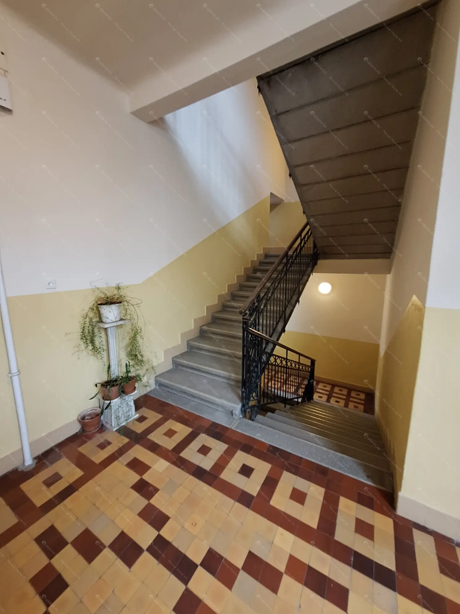 Kiadó albérlet 882000 Ft/hó áron: Budapest, II. kerület  Bimbó út. Mérete: 130 nm, 4 szobás | Alberlet.hu - 6586007