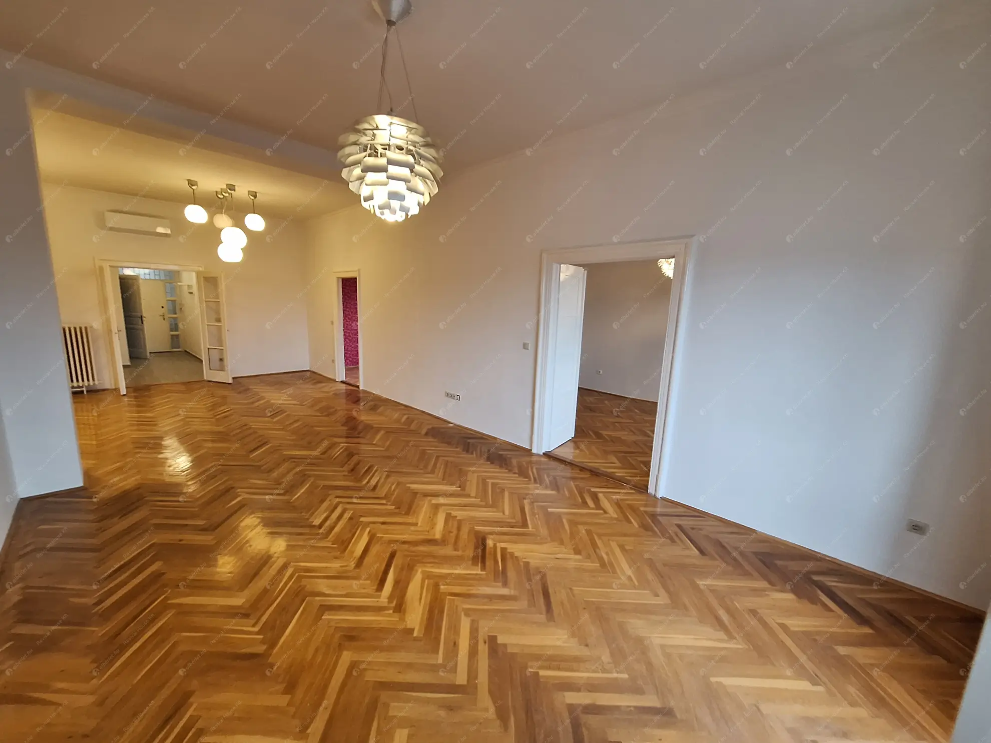 Kiadó albérlet 882000 Ft/hó áron: Budapest, II. kerület  Bimbó út. Mérete: 130 nm, 4 szobás | Alberlet.hu - 6586019