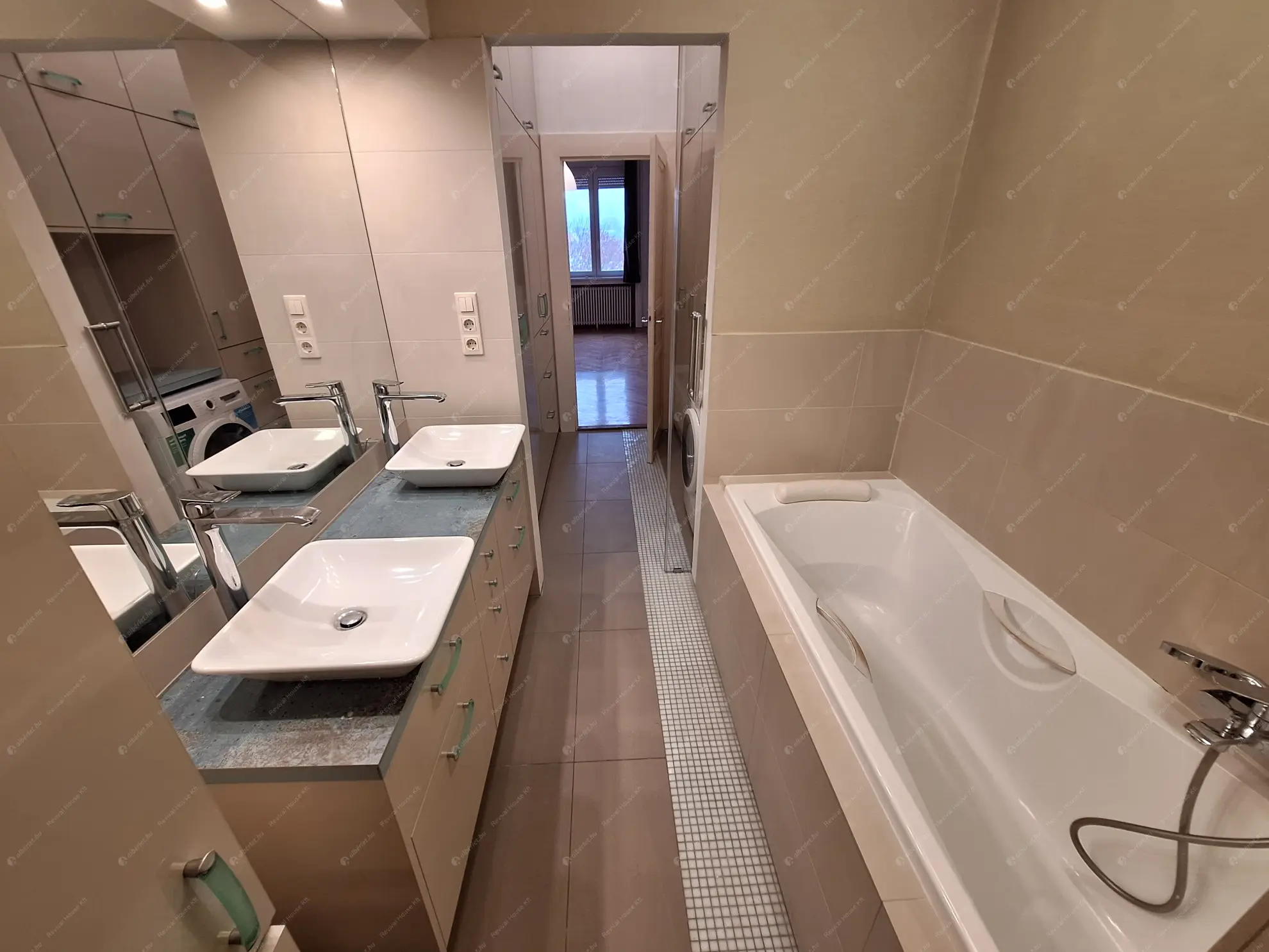 Kiadó albérlet 882000 Ft/hó áron: Budapest, II. kerület  Bimbó út. Mérete: 130 nm, 4 szobás | Alberlet.hu - 6586027