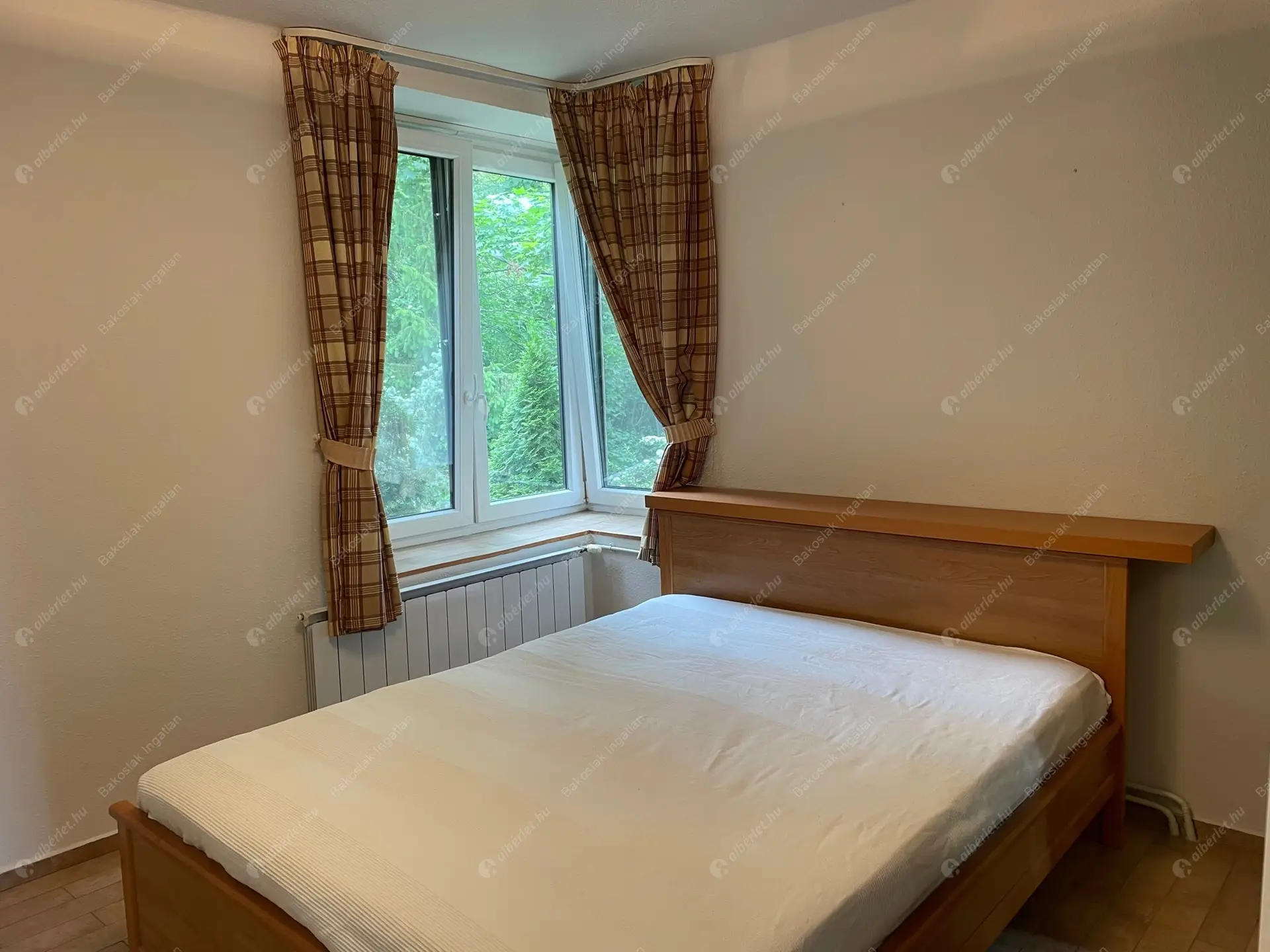 Kiadó albérlet 750000 Ft/hó áron: Budapest, II. kerület  Bimbó út. Mérete: 170 nm, 4 szobás | Alberlet.hu - 5669689