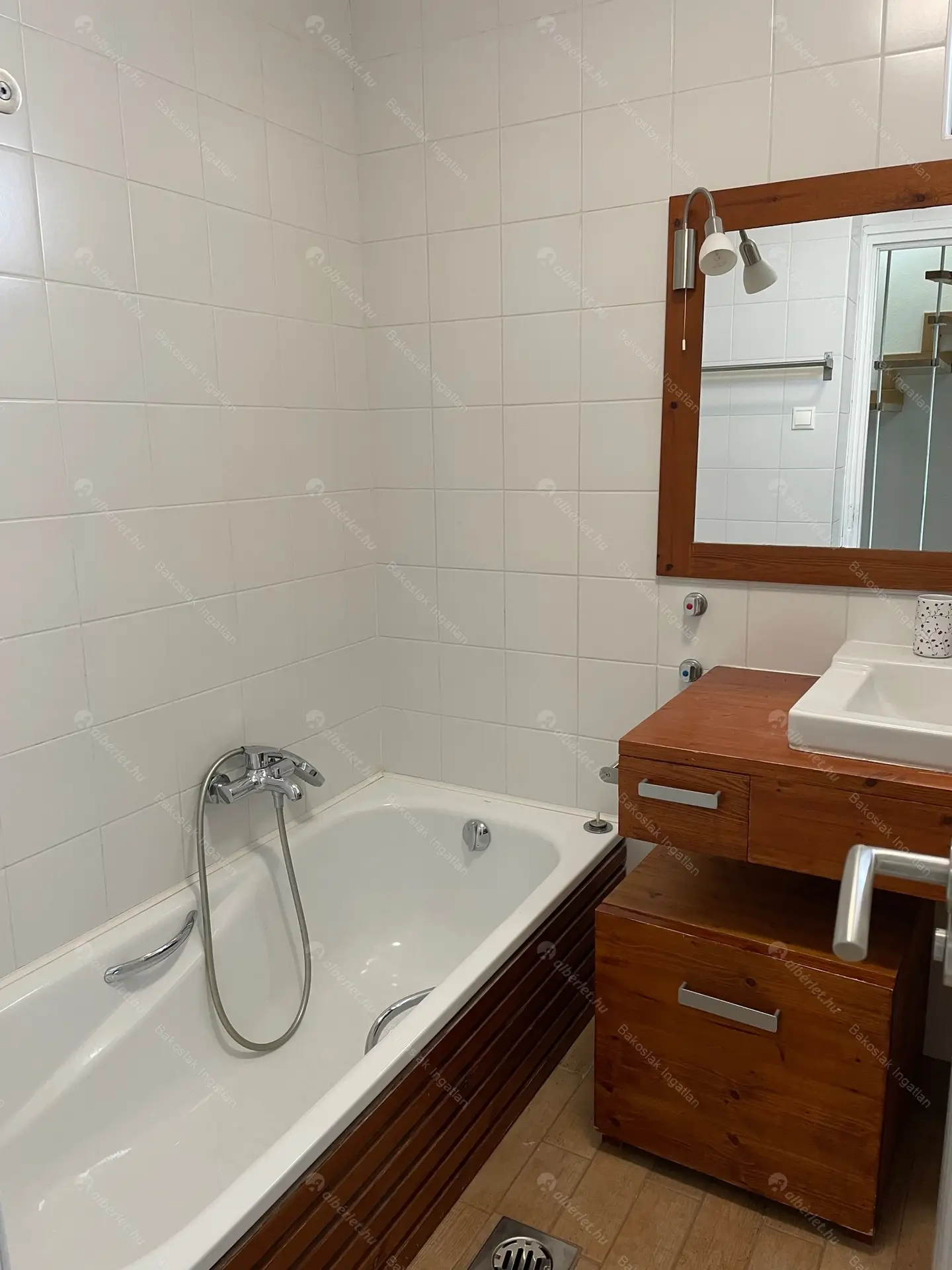 Kiadó albérlet 750000 Ft/hó áron: Budapest, II. kerület  Bimbó út. Mérete: 170 nm, 4 szobás | Alberlet.hu - 5669692