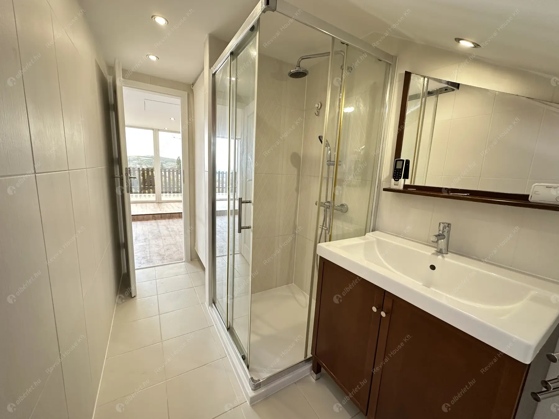 Kiadó albérlet 750000 Ft/hó áron: Budapest, II. kerület  Bimbó út. Mérete: 182 nm, 1 szobás | Alberlet.hu - 6605164