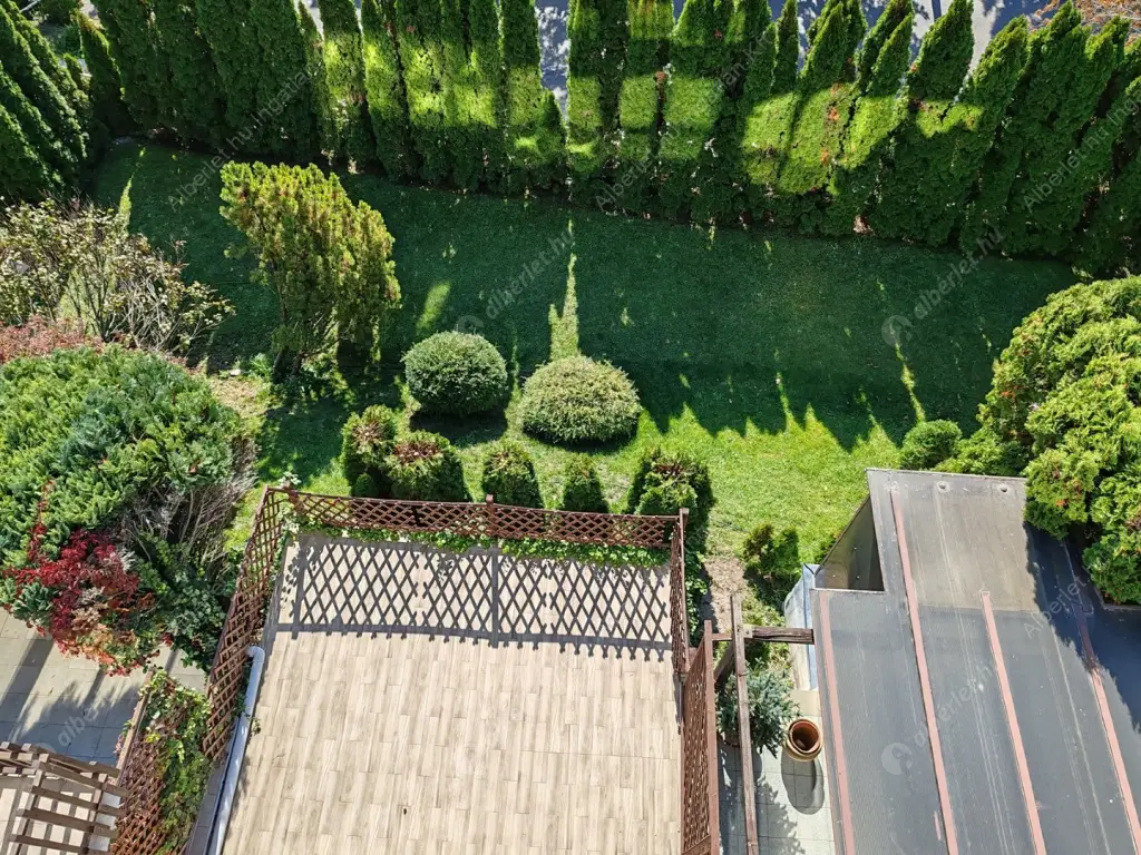 Kiadó albérlet 750000 Ft/hó áron: Budapest, II. kerület  Bimbó út. Mérete: 182 nm, 6 szobás | Alberlet.hu - 6601610