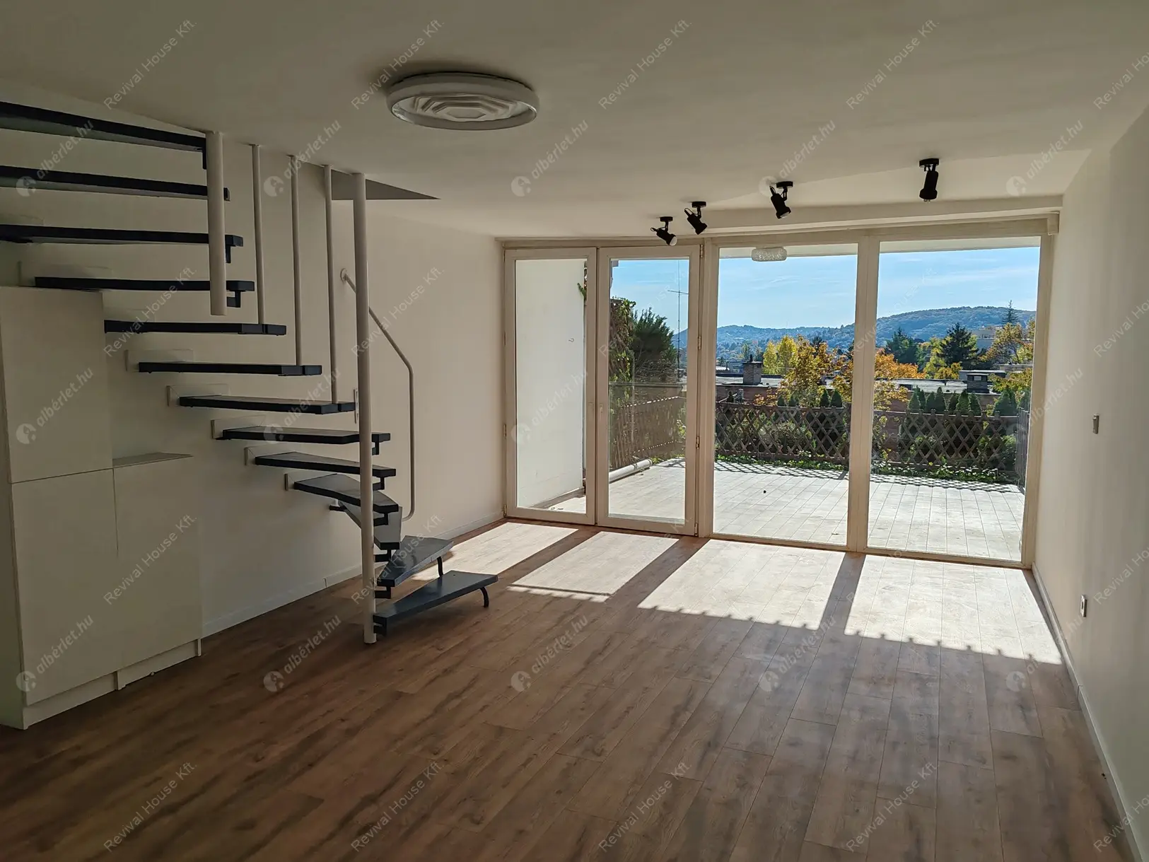 Kiadó albérlet 750000 Ft/hó áron: Budapest, II. kerület  Bimbó út. Mérete: 182 nm, 6 szobás | Alberlet.hu - 6605155