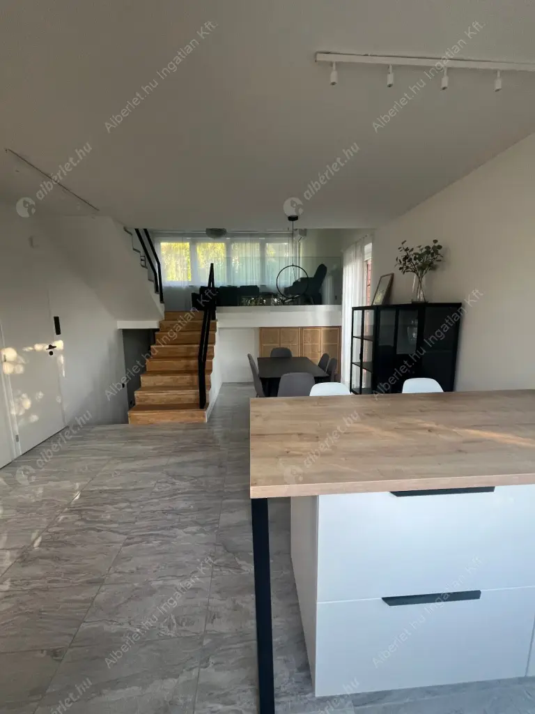 Kiadó albérlet 1296000 Ft/hó áron: Budapest, II. kerület  Bimbó út. Mérete: 200 nm, 3 szobás | Alberlet.hu - 6513586