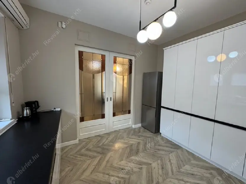 Kiadó albérlet 1539000 Ft/hó áron: Budapest, II. kerület  Bimbó út. Mérete: 202 nm, 7 szobás | Alberlet.hu - 6618066