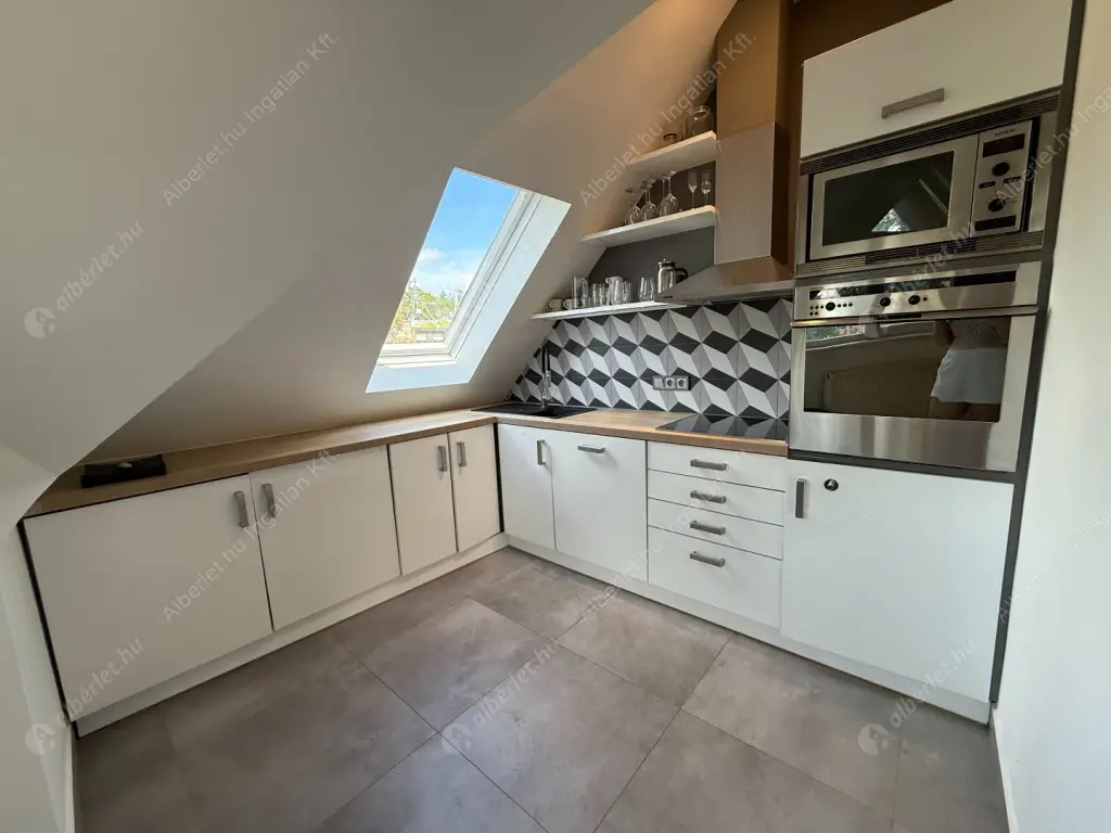 Kiadó albérlet 575000 Ft/hó áron: Budapest, II. kerület  Bimbó út. Mérete: 91 nm, 3 szobás | Alberlet.hu - 6559314