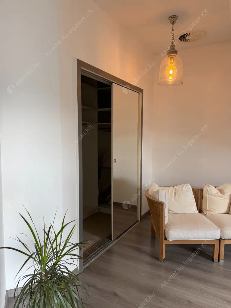Kiadó albérlet 575000 Ft/hó áron: Budapest, II. kerület  Bimbó út. Mérete: 91 nm, 3 szobás | Alberlet.hu - 6559317