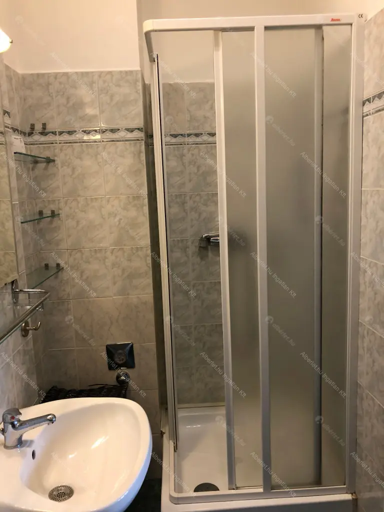 Kiadó albérlet 200000 Ft/hó áron: Budapest, II. kerület  Bogár utca. Mérete: 41 nm, 1 szobás | Alberlet.hu - 6644026