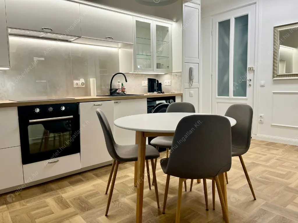 Kiadó albérlet 340000 Ft/hó áron: Budapest, II. kerület  Bognár utca. Mérete: 54 nm, 2 szobás | Alberlet.hu - 6584965