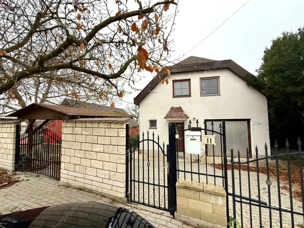 Kiadó albérlet 450000 Ft/hó áron: Budapest, II. kerület  Budajenő utca. Mérete: 250 nm, 4 szobás | Alberlet.hu - 6580875