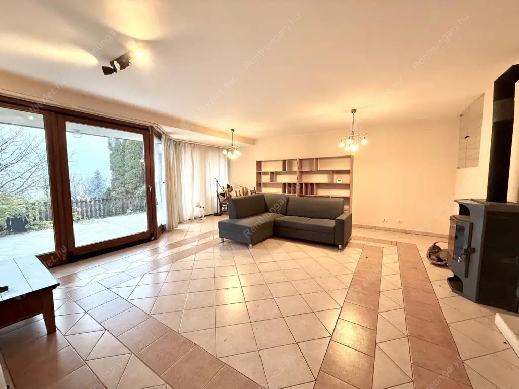 Kiadó albérlet 450000 Ft/hó áron: Budapest, II. kerület  Budajenő utca. Mérete: 250 nm, 4 szobás | Alberlet.hu - 6580882