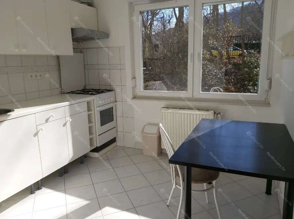 Kiadó albérlet 250000 Ft/hó áron: Budapest, II. kerület  Budakeszi út. Mérete: 48 nm, 2 szobás | Alberlet.hu - 6701234