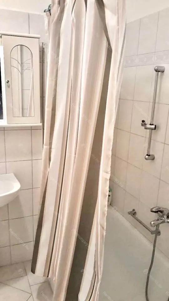 Kiadó albérlet 250000 Ft/hó áron: Budapest, II. kerület  Budakeszi út. Mérete: 48 nm, 2 szobás | Alberlet.hu - 6701241