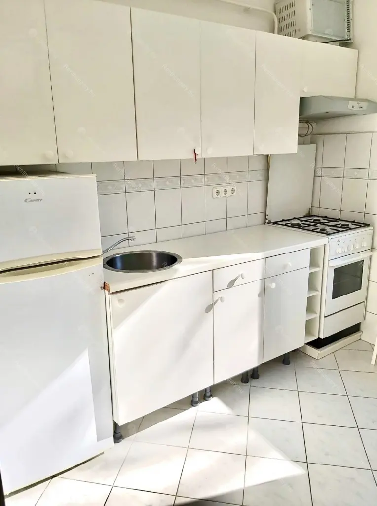 Kiadó albérlet 220000 Ft/hó áron: Budapest, II. kerület  Budakeszi út. Mérete: 48 nm, 2 szobás | Alberlet.hu - 6706362