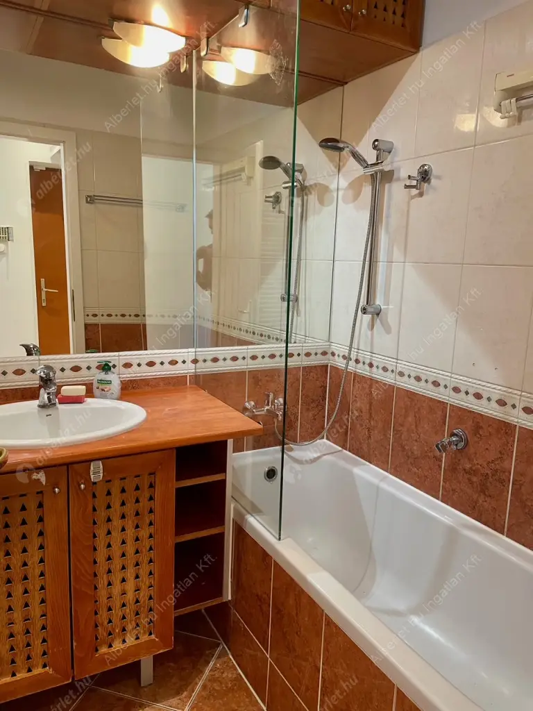 Kiadó albérlet 390000 Ft/hó áron: Budapest, II. kerület  Budakeszi út. Mérete: 57 nm, 1 szobás | Alberlet.hu - 6559677