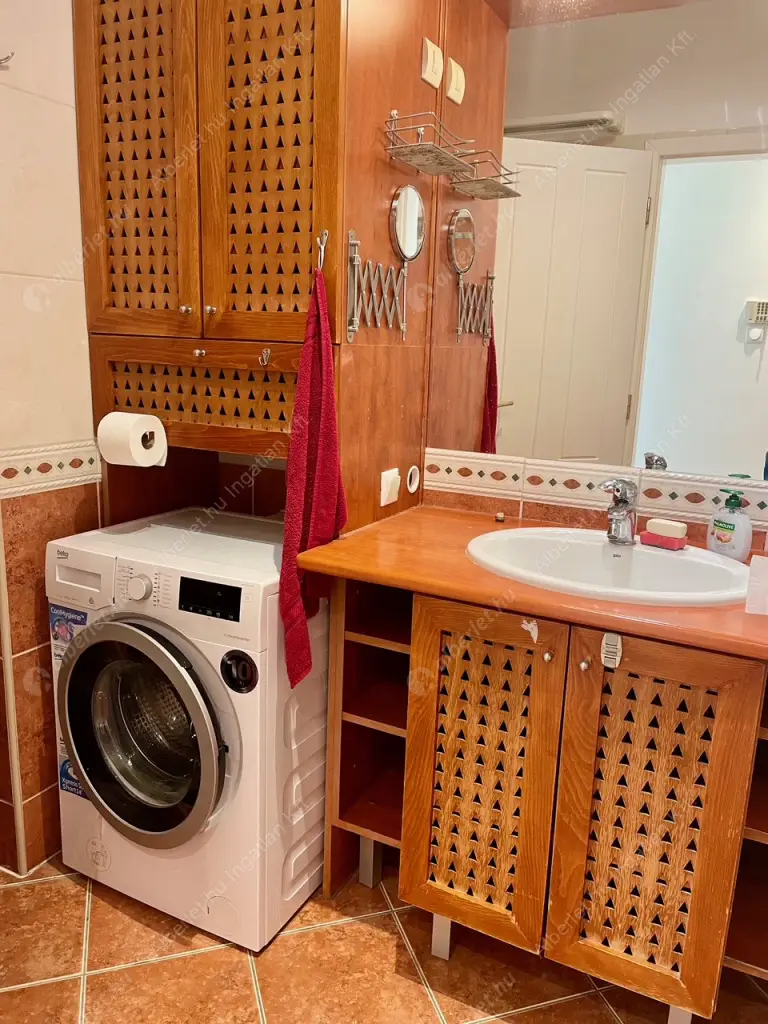 Kiadó albérlet 390000 Ft/hó áron: Budapest, II. kerület  Budakeszi út. Mérete: 57 nm, 1 szobás | Alberlet.hu - 6559679