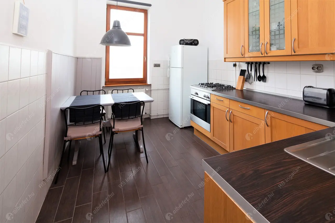 Kiadó albérlet 540000 Ft/hó áron: Budapest, II. kerület  Buday László utca. Mérete: 80 nm, 3 szobás | Alberlet.hu - 5437155