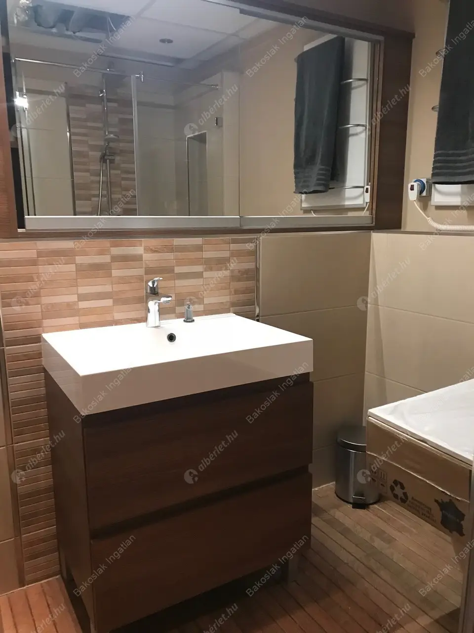 Kiadó albérlet 955000 Ft/hó áron: Budapest, II. kerület  Budenz út. Mérete: 110 nm, 4 szobás | Alberlet.hu - 5376036