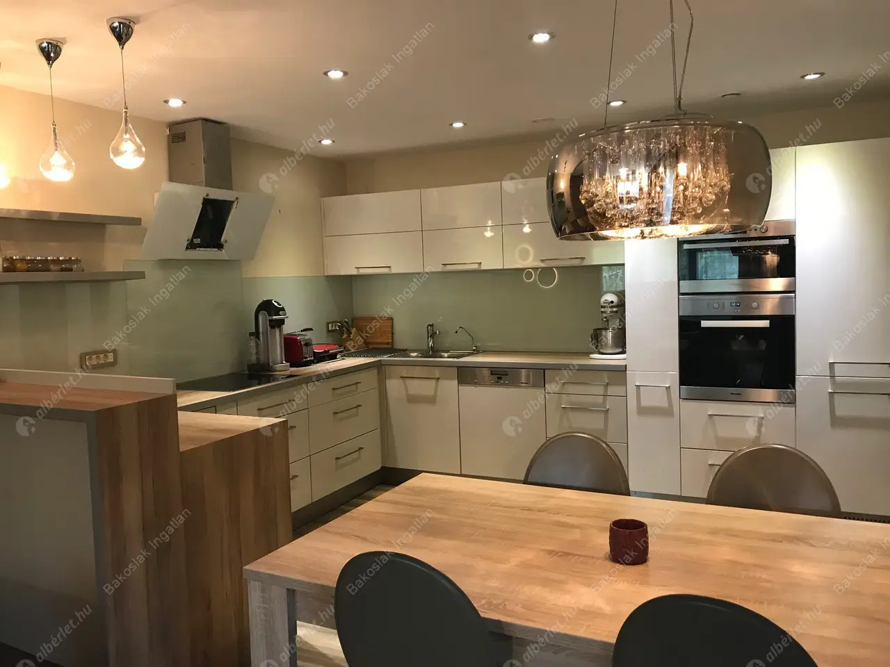 Kiadó albérlet 955000 Ft/hó áron: Budapest, II. kerület  Budenz út. Mérete: 110 nm, 4 szobás | Alberlet.hu - 5376039