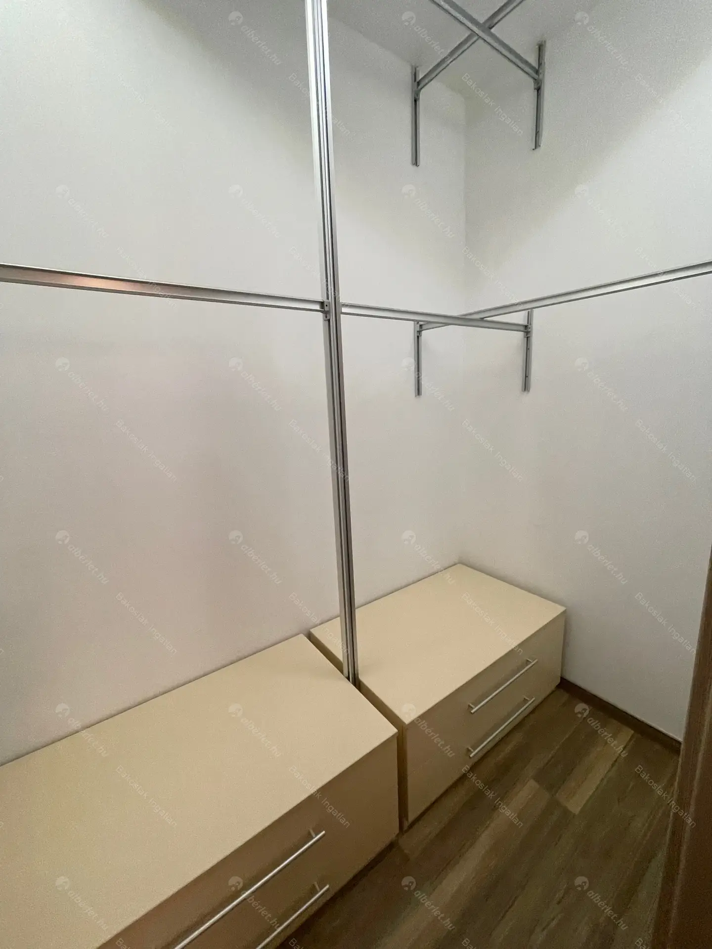 Kiadó albérlet 955000 Ft/hó áron: Budapest, II. kerület  Budenz út. Mérete: 110 nm, 4 szobás | Alberlet.hu - 5715282