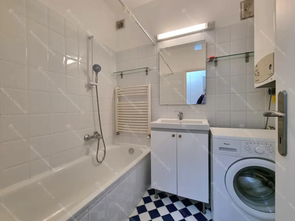 Kiadó albérlet 290000 Ft/hó áron: Budapest, II. kerület  Búzavirág utca. Mérete: 57 nm, 2 szobás | Alberlet.hu - 6698246