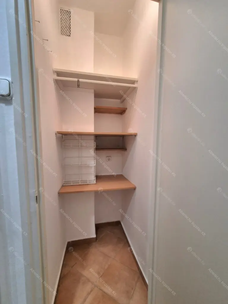 Kiadó albérlet 290000 Ft/hó áron: Budapest, II. kerület  Búzavirág utca. Mérete: 57 nm, 2 szobás | Alberlet.hu - 6698255