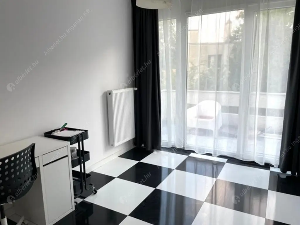 Kiadó albérlet 880000 Ft/hó áron: Budapest, II. kerület  Csalán út. Mérete: 120 nm, 4 szobás | Alberlet.hu - 6564378