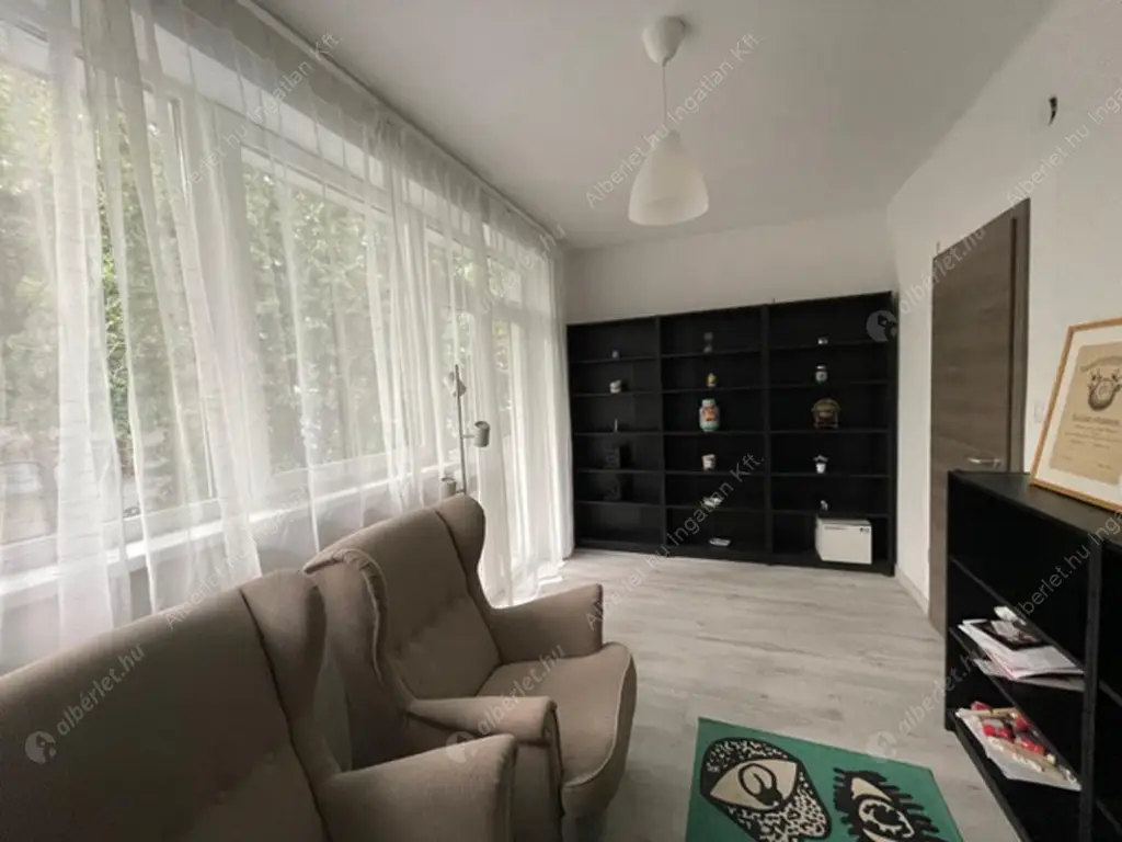 Kiadó albérlet 880000 Ft/hó áron: Budapest, II. kerület  Csalán út. Mérete: 120 nm, 4 szobás | Alberlet.hu - 6564385