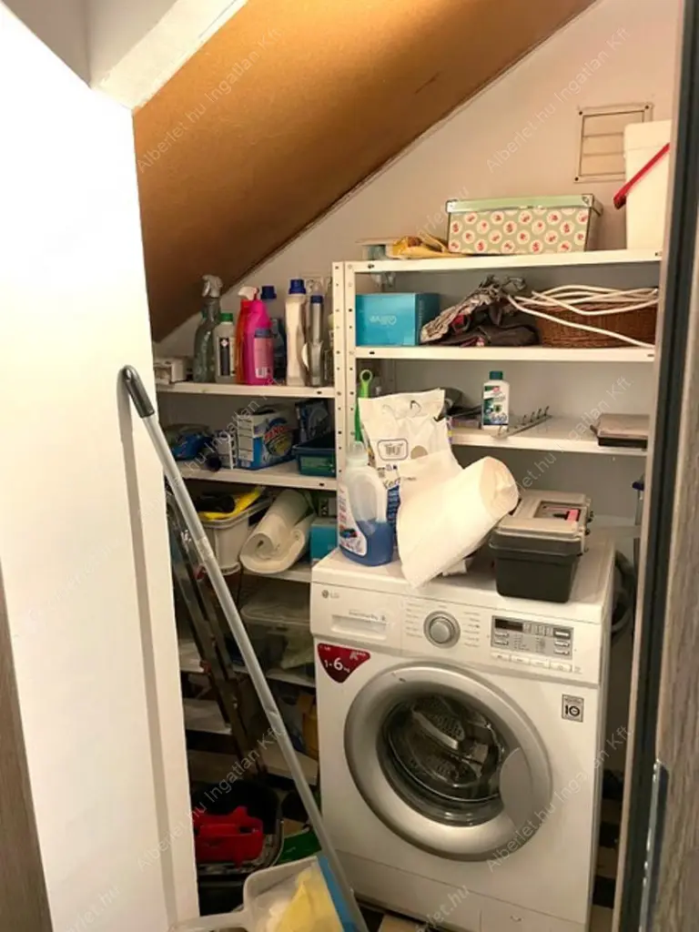 Kiadó albérlet 880000 Ft/hó áron: Budapest, II. kerület  Csalán út. Mérete: 120 nm, 4 szobás | Alberlet.hu - 6616080