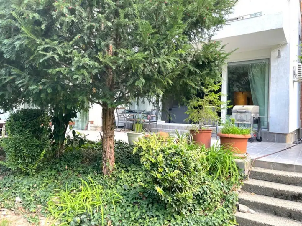 Kiadó albérlet 880000 Ft/hó áron: Budapest, II. kerület  Csalán út. Mérete: 120 nm, 4 szobás | Alberlet.hu - 6616088