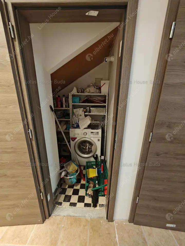 Kiadó albérlet 795000 Ft/hó áron: Budapest, II. kerület  Csalán út. Mérete: 129 nm, 4 szobás | Alberlet.hu - 6564946