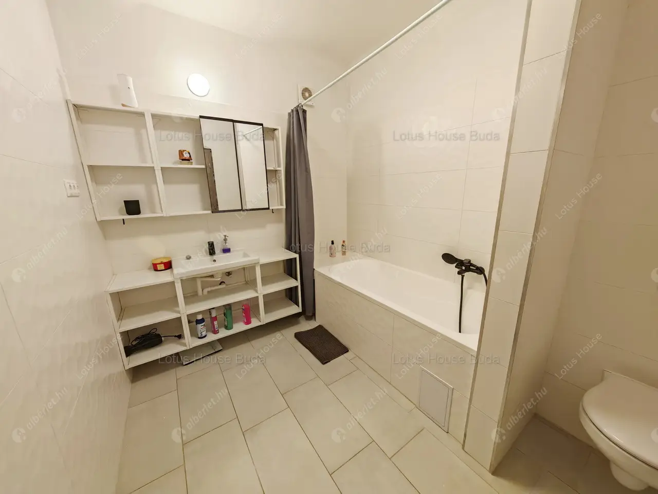 Kiadó albérlet 795000 Ft/hó áron: Budapest, II. kerület  Csalán út. Mérete: 129 nm, 4 szobás | Alberlet.hu - 6564955