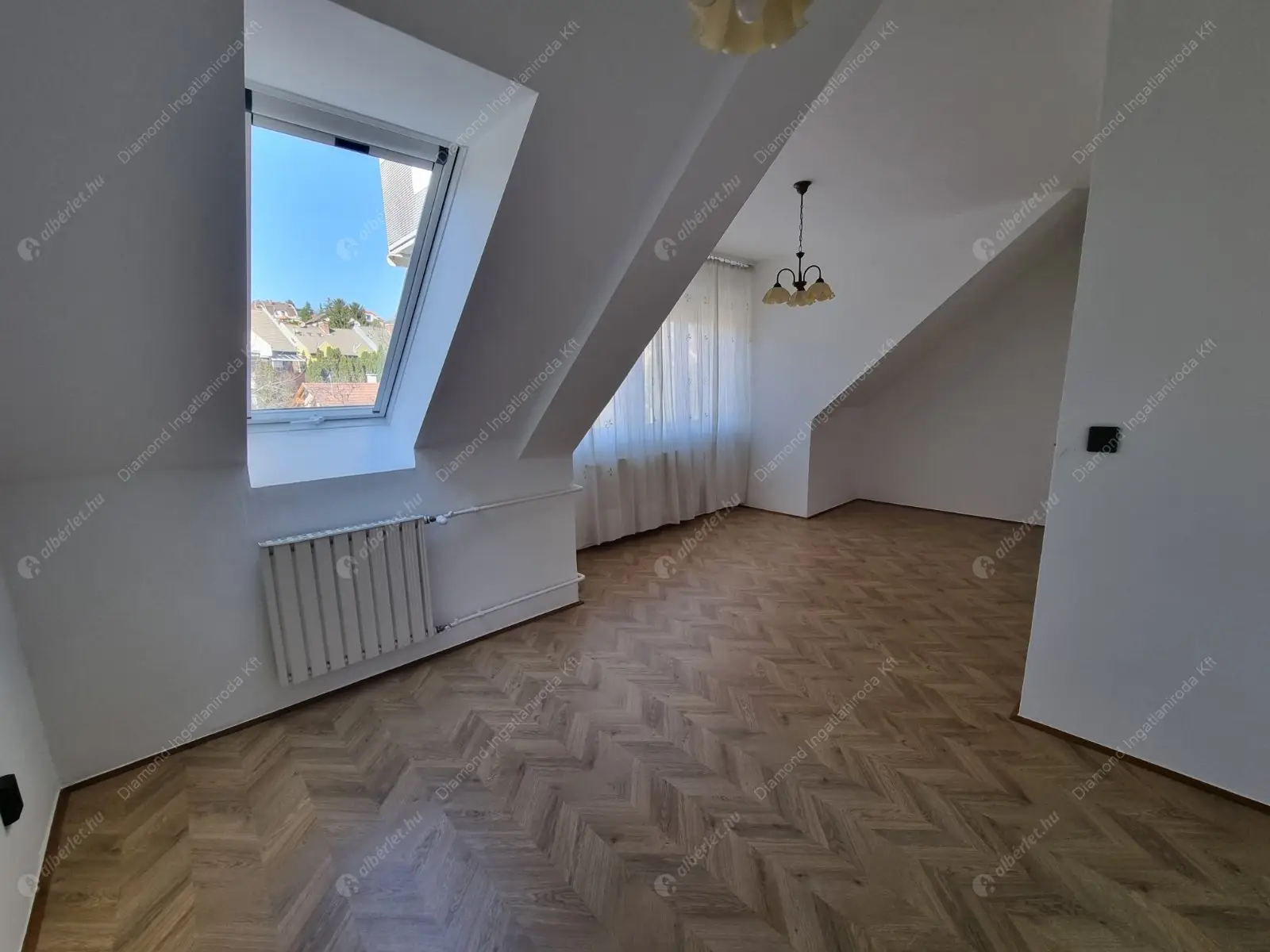 Kiadó albérlet 1242000 Ft/hó áron: Budapest, II. kerület  Csatárka köz. Mérete: 230 nm, 5 szobás | Alberlet.hu - 6443389