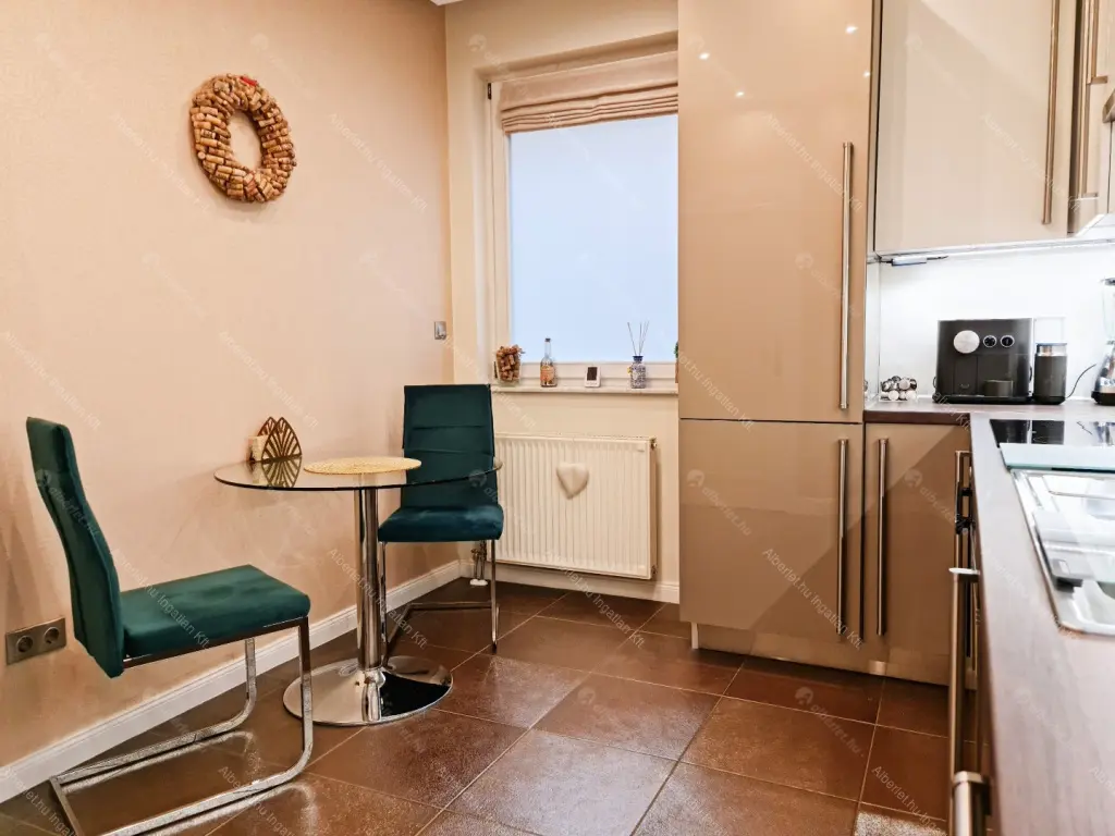 Kiadó albérlet 770000 Ft/hó áron: Budapest, II. kerület  Cserje utca. Mérete: 95 nm, 3 szobás | Alberlet.hu - 6663488