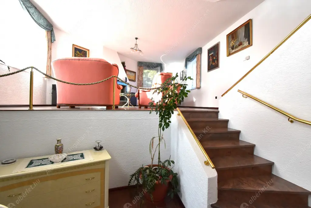 Kiadó albérlet 400000 Ft/hó áron: Budapest, II. kerület  Delta utca. Mérete: 124 nm, 3 szobás | Alberlet.hu - 6528649