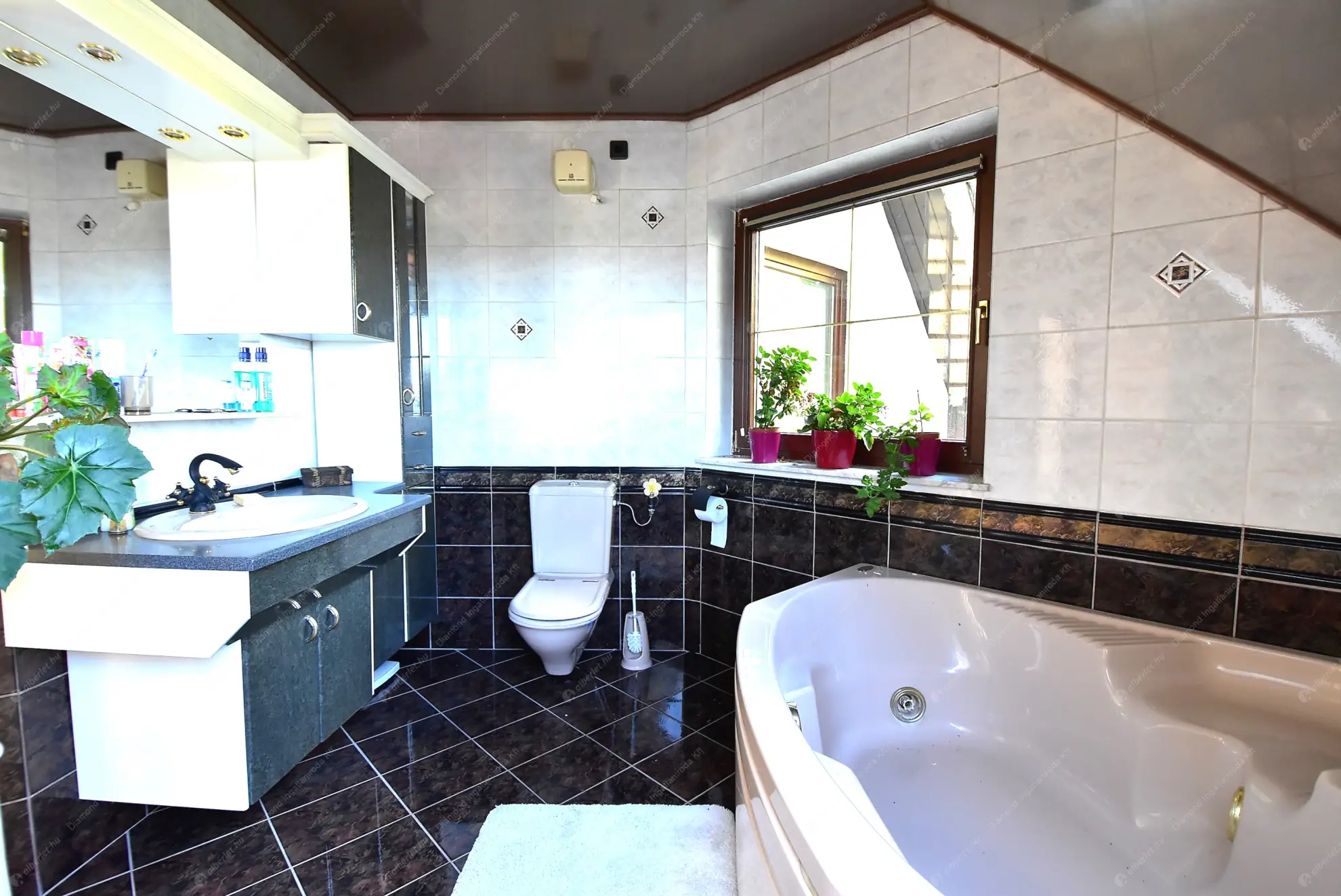 Kiadó albérlet 520000 Ft/hó áron: Budapest, II. kerület  Delta utca. Mérete: 124 nm, 4 szobás | Alberlet.hu - 6546602