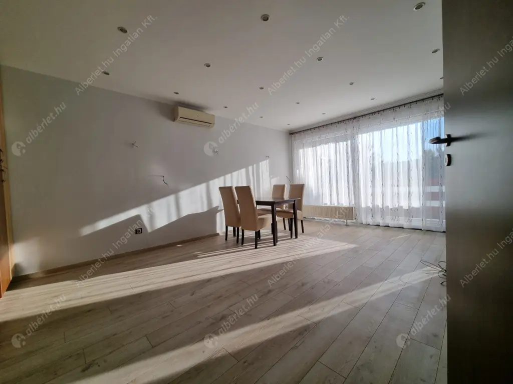 Kiadó albérlet 348000 Ft/hó áron: Budapest, II. kerület  Endrődi Sándor utca. Mérete: 71 nm, 2 szobás | Alberlet.hu - 6565170
